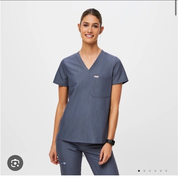 FIGS Heather denim scrub set - Picture 1 of 8